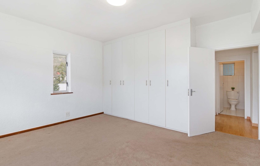 2 Bedroom Property for Sale in Oranjezicht Western Cape